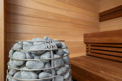 Pestä w/ Outdoor Shower- Luxury Modern Sauna w/ Shower